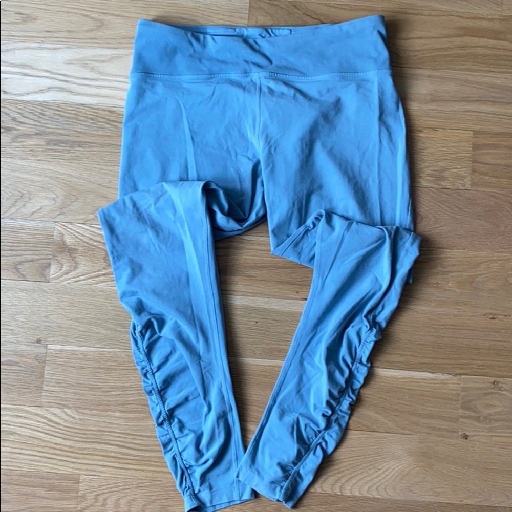Lulu Lemon Cotton Baby Blue Leggings Size 14